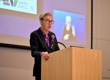 Emile Tompa at the podium