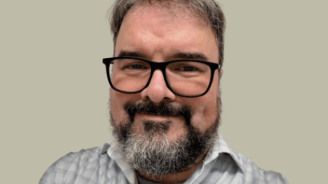 Andrew Dixon headshot