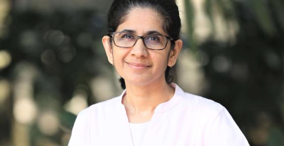 Headshot of Mukta Kulkarni