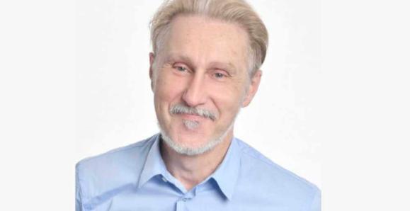 Emile Tompa headshot